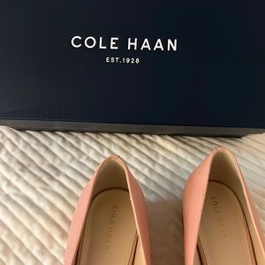 NIB/Cole Haan/Camila Skimmer